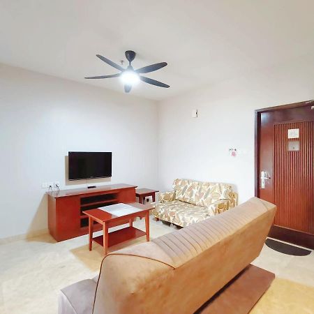 【Amazing】Pool View 2Br Suite @ Pulai Springs Resort Skudai Bagian luar foto