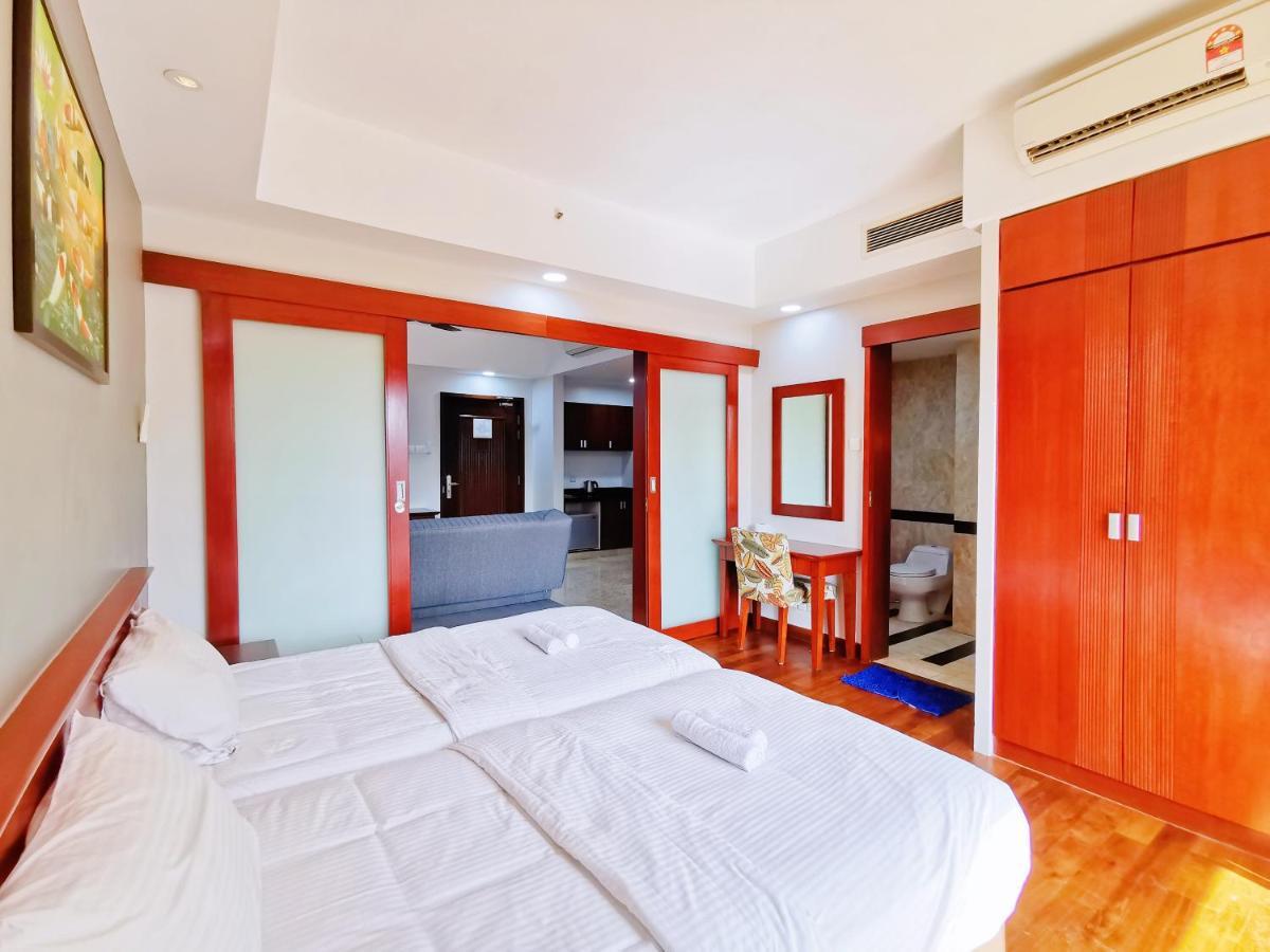 【Amazing】Pool View 2Br Suite @ Pulai Springs Resort Skudai Bagian luar foto